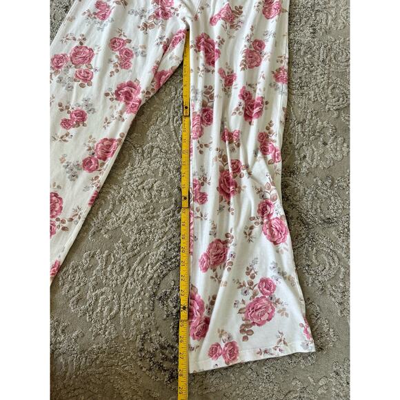 Laura Ashley Floral Pink Longsleeve Pajama Set Sz. Large - Picture 11 of 13